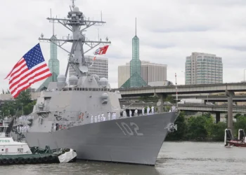 EE.UU. Despliega Destructores Navales cerca de Venezuela