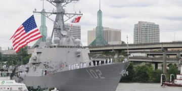 EE.UU. Despliega Destructores Navales cerca de Venezuela