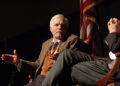 Fallece Ted Turner, el hombre que inventó las noticias como las vemos hoy